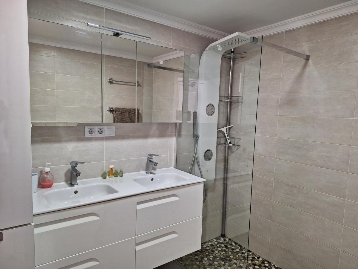 Solaris - Refurbished, Top Floor, Sea Views Porto Rico Exterior foto